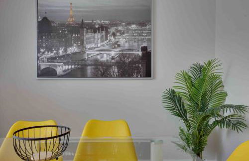 Elizabeth II Five Bedroom Spacious Home - Foto 50