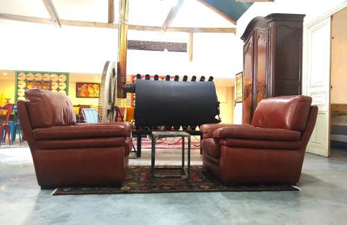 "La Case" - Magnifique ferme rénovée au cœur de la nature - Piscine privée sans vis-à-vis - Vue dégagée - Jardin - Stationnements gratuits devant la propriété - Belles prestations - Foto 44