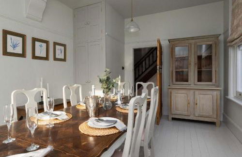 Victorian House Sleeps 14 Pool and Gardens - Photo 45