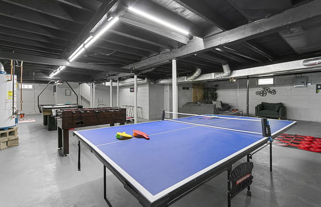 The Waterfront - Waterslide Game Room Sleeps 26 - Foto 63