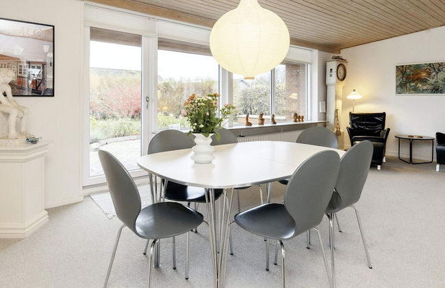 6 Person Holiday Home in Aeroskobing - Foto 6