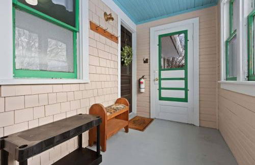 Downtown Gillett Bungalow, Fireplace, 3B, Historic - Foto 12