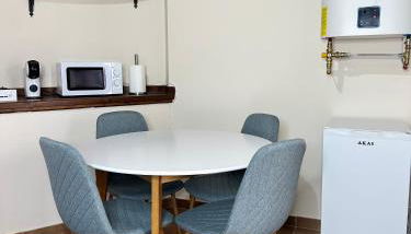 Camera Office della Castellina - Parcheggio privato - Foto 3, pet friendly, minibar