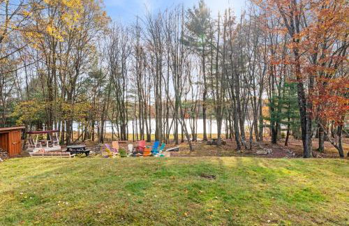 Lakefront with Beach Game Room Fire-pit and More - Foto 25