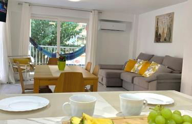 NEW STYLISH BEACH FRONT APARTMENT - Foto 1