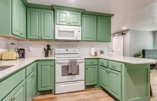 OKC Casita - Private Hot Tub, Fenced Yard, Mins to Top Spots, Pet friendly - Foto 58