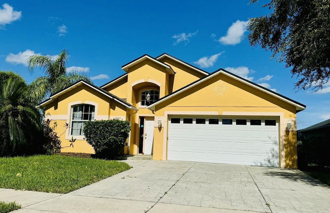 4/3 Vacation Home With Private Pool Located at Formosa Gardens!! - Foto 1