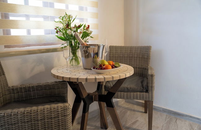 Hugo's Rental - Photo 42