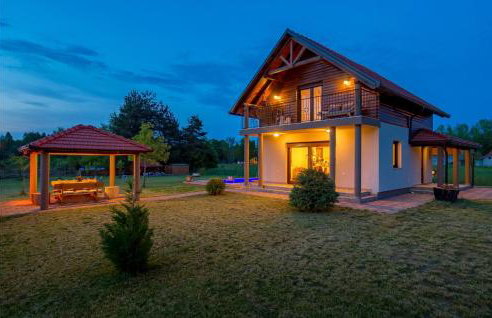 Pet Friendly Home In Gospic - Photo 27
