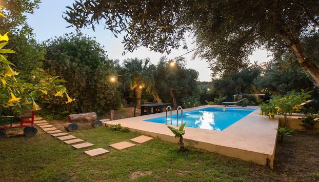 Sofiana's Garden Retreat with Private Pool - Foto 2, Quarto