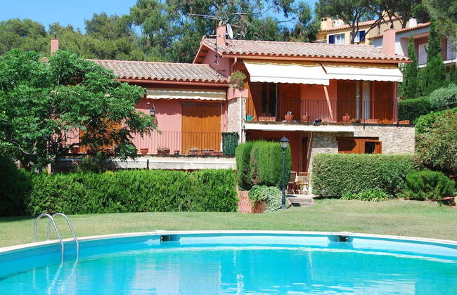 Nice House With Private Garden and Shared Pool in the Pleasant Llafranc - Photo 1