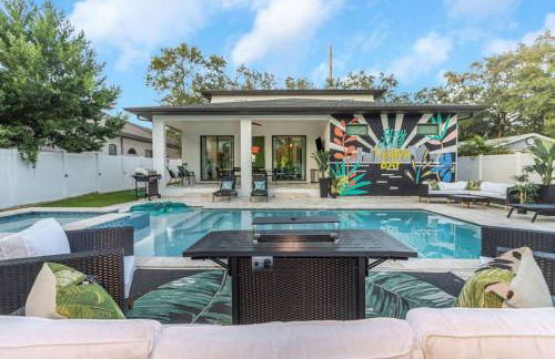 5BR Serenity Tampa Pool and Hot tub - Foto 33