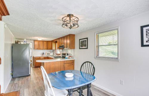 Home with Bunkroom 2 Mi to Hatfield and McCoy Trail - Foto 8