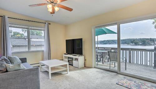 Spacious Lakefront House With a Private Dock - Foto 2