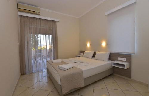 Flisvos Rooms - Photo 75