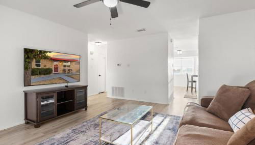 Townhome 4bds, Fast WiFi, 2 Mi to Seton, 6 mi to Fort Cavazos, Professionally Managed by Stay Albatross - Foto 5