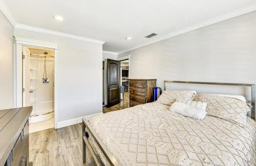 Game Room, Pool! Family Home 25 Mi to Disneyland - Foto 12