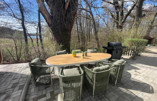 Ferienhaus TRAUM AM SEE mit Sauna und Whirlpool - Photo 38