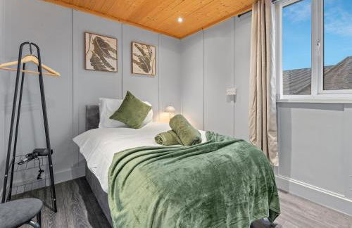 Churchill Apartment- 4 Beds- Free Parking- Near NEC BHX & HS2 - Foto 8