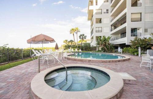 Beach SUN Sation Upscale Oceanfront Corner Unit - Foto 30