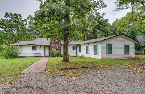 Updated Afton Cottage with Dock and Lake Access! - Foto 33