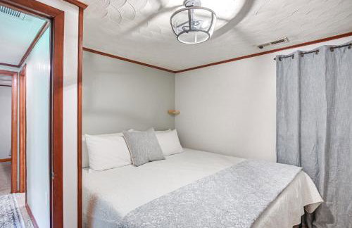 Home with Bunkroom 2 Mi to Hatfield and McCoy Trail - Foto 15