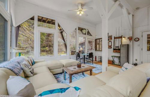 River Time Cabin - Riverfront, Hot Tub, Screen Porch, Fishing, Games, View, 3 King Beds - Photo 51