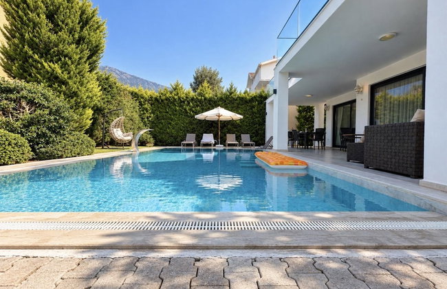 Luxury 4-bed Villa With Private Pool and Jacuzzi - Foto 40