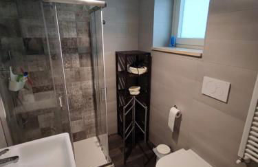 Roberta and Luca cozy apartment with garden, terrace and pool - Foto 13