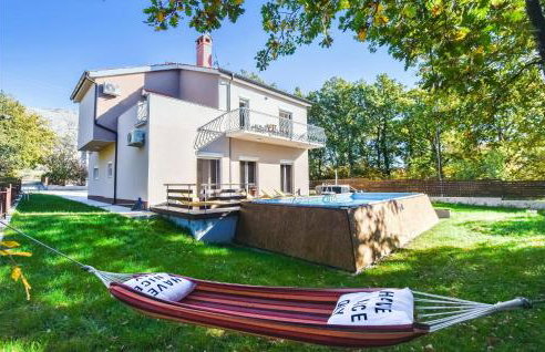 3 Bedroom Awesome Home In Srinjine - Photo 13