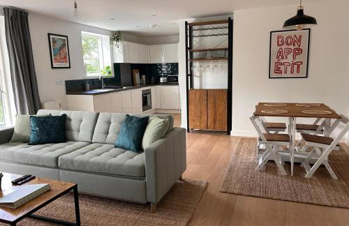 Cloud Serviced Properties - Lovely One Bed with Sofa bed - Bracknell - Photo 3