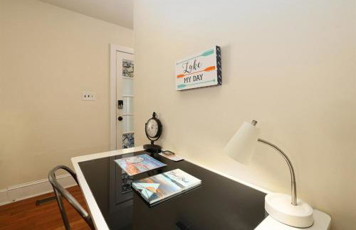 Dog Friendly Lakeside Escape with Hammock and Fire Pit - Foto 31