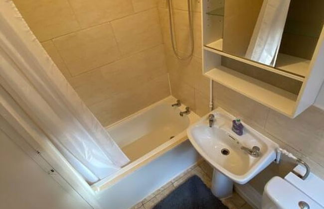 Stayzo House Accommodation- Coventry Free Parking - Foto 15