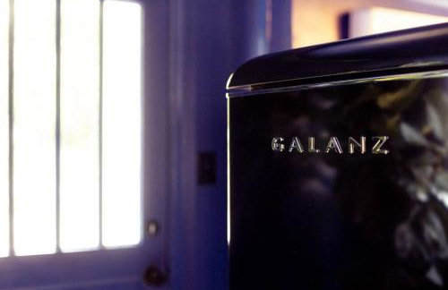 The Peacock - Artsy East Hill Getaway - Foto 15