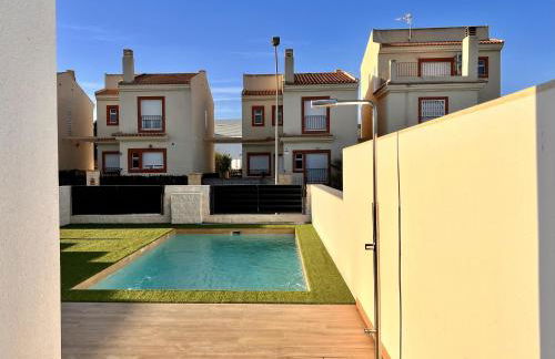 La Masion de Tout Seasonal Rental - Photo 20