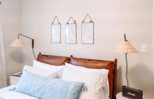 Oasis East Sac Charming Home with Saltwater Pool and Casita - Foto 15