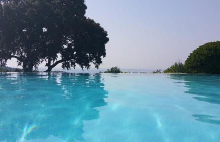 APPARTEMENT CLIMATISE - TERRASSE AVEC APERCU MER - GOLF DE ST TROPEZ - Foto 1