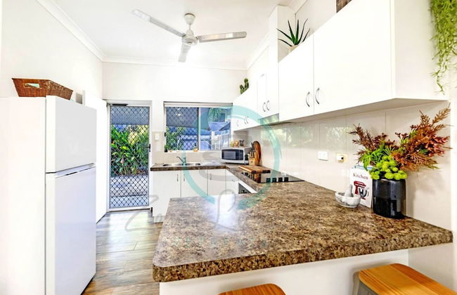 Zen Hideaway Cozy 2BR Haven Office Dual Patio - Foto 11