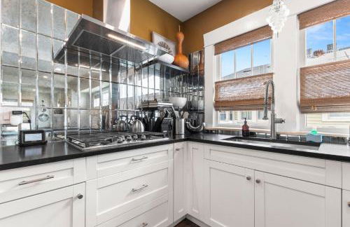 SoHo Serenity - Amazing Home with Private Pool & Hot Tub, SoHo District - Foto 32