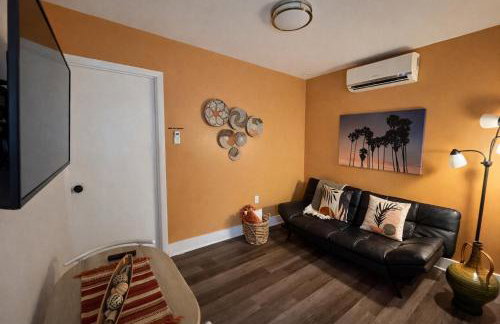 Sleeps 3, Cozy, Boho Style, in the heart of Miami -free parking - Foto 68