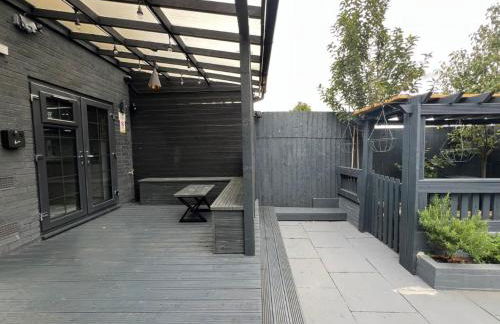 Urban Escape 4BedRoom House- With Free private Parking - Birmingham City - Foto 45