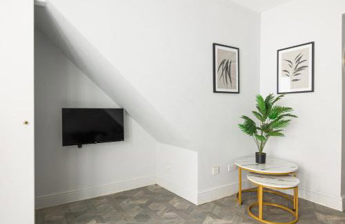 New! Lovely 1BR Flat with Patio in Herne Hill - Foto 6