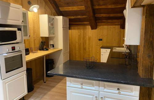 Le Fenil-Logis Sauna Bain Nordique Salle cinéma - Foto 3