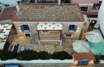 Aeolian Stone Villa - Photo 1