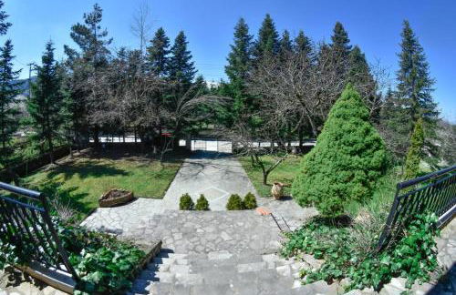 Lake Plastira Lodge - Photo 36