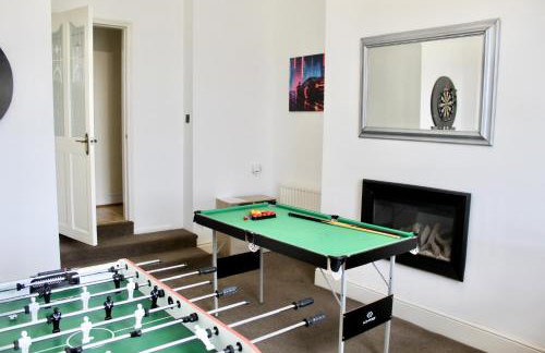 4 bedroom home with games room - sleeps 8 Perfect for families, groups and contractors - Foto 6