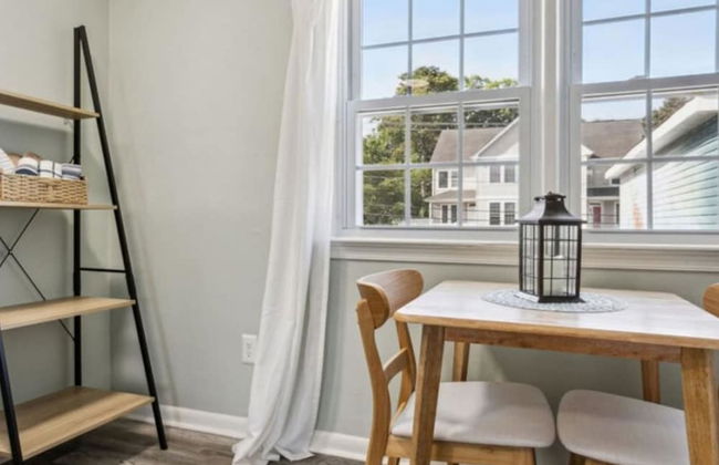 Seaside Sanctuary 4 Walk to Beach Cozy 1 1 - Foto 5