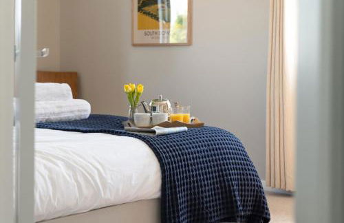 Lewes Heights is a spacious modern luxury home with stunning views - Foto 20