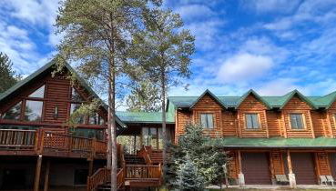 Evergreen Haven Lodge and Bunkhouse - Foto 1