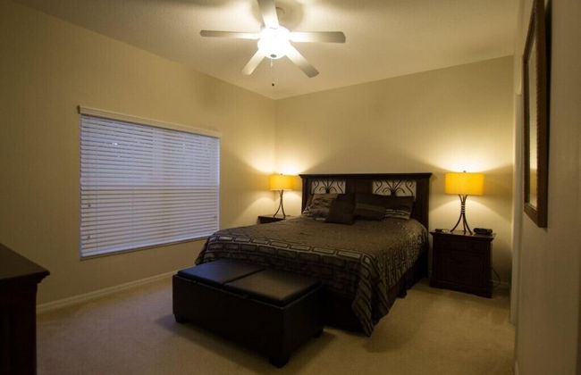 Gem Games Room & Private Pool/spa! 4 Bedroom Villa by Redawning - Foto 2